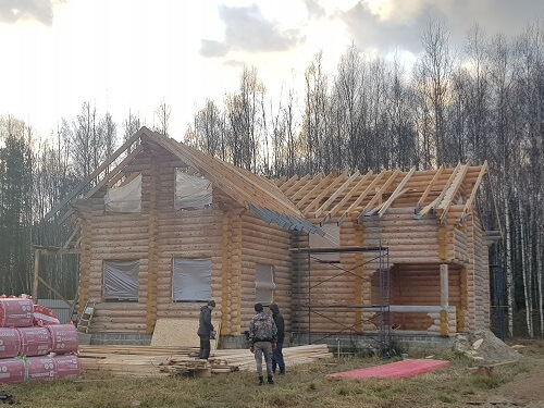 Монтаж кровли из металлочерепицы в Пинске