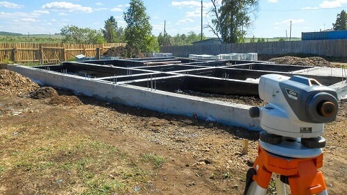 Заливка ленточного фундамента в Пинске
